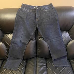 Express Pant: Slim Fit Rocco: Straight Leg.